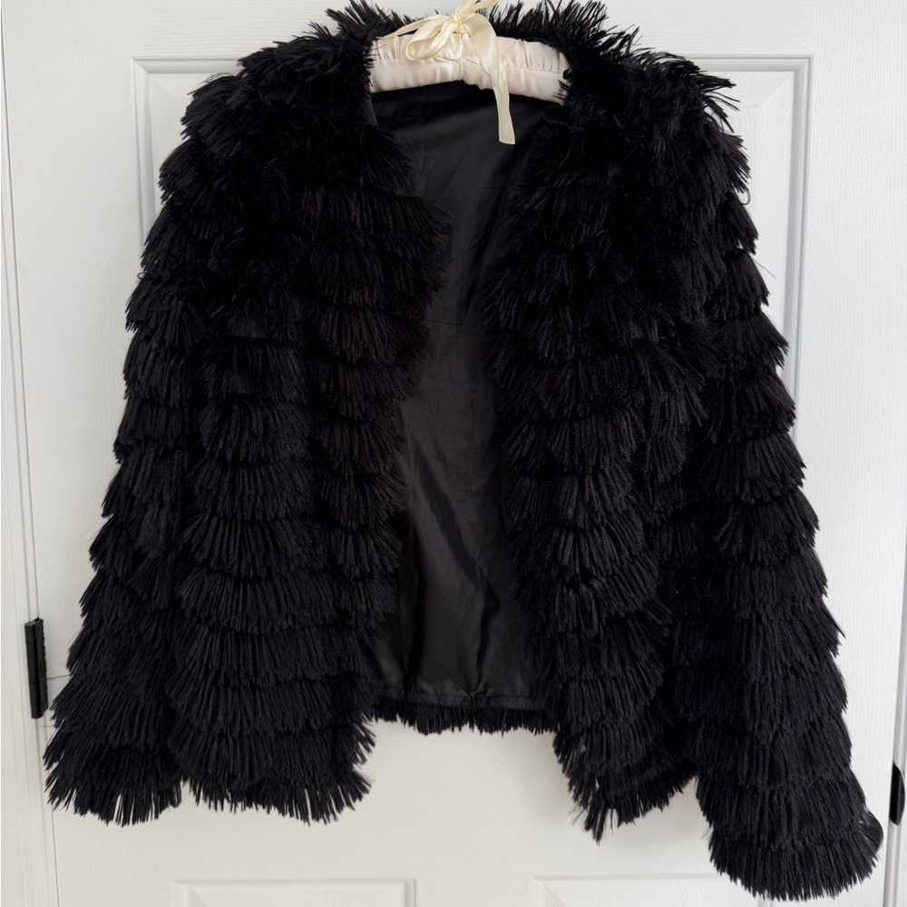 ANDREE BY UNIT Black Faux Fur Jacket